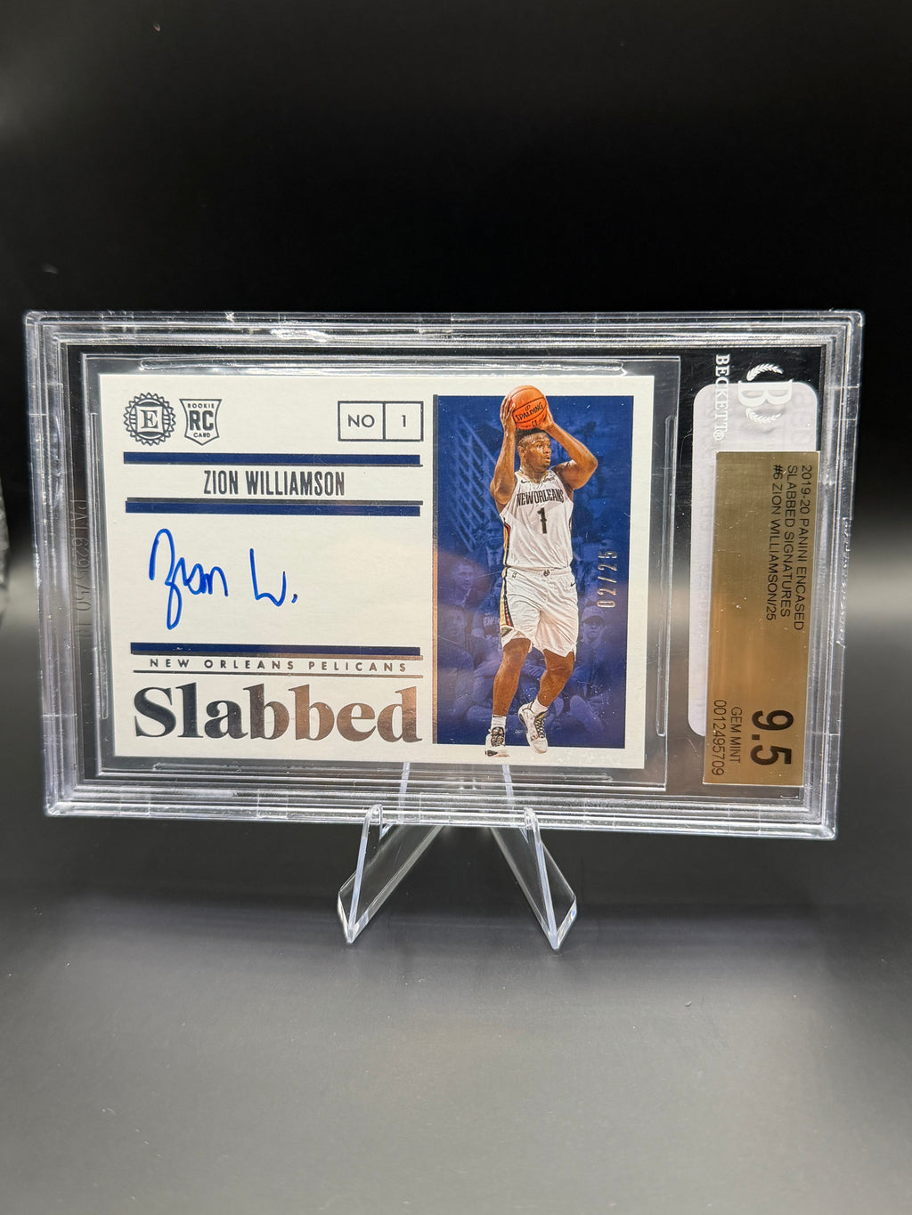 2019-20 Panini Encased Slabbed Signatures #6 Zion Williamson /25
