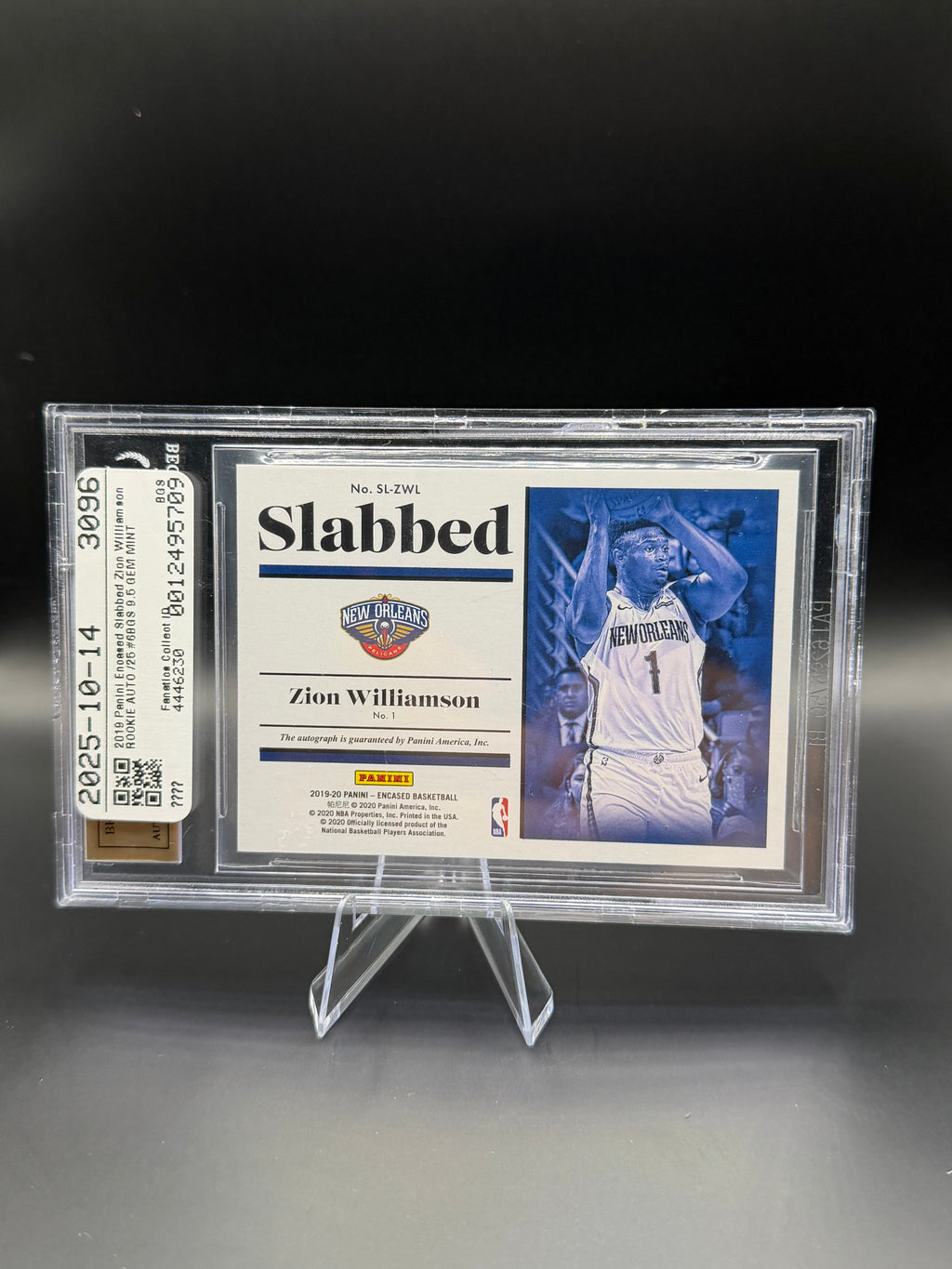 2019-20 Panini Encased Slabbed Signatures #6 Zion Williamson /25